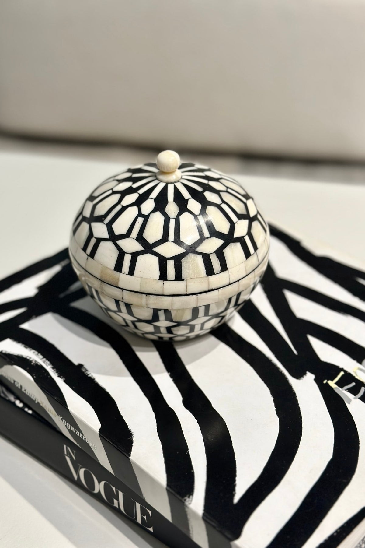 Lakalol Round Inlay Box - Black and White - Paula Ryan
