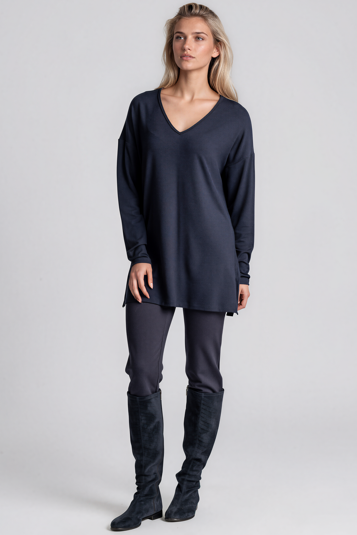 PAULA RYAN Relaxed V-Neck Tunic - Navy Merino